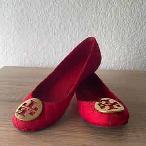 Tory Burch Quilted Flats- excellent condition!